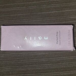 🆕️Mally Liquid Luminizer